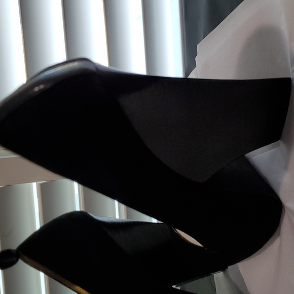 NIB Genuine Black Suede Leather Wood Stacked Platform Heels Peep Toe 7.5 vintage - Picture 2 of 8